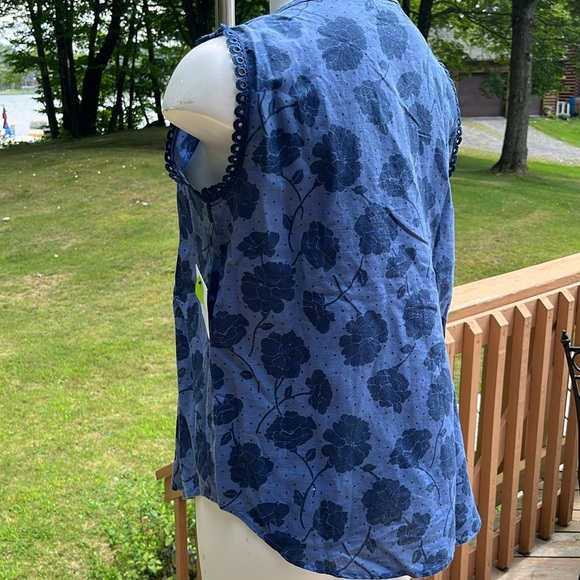 NWT Liz Claiborne linen/cotton blouse M-L - Picture 3 of 7